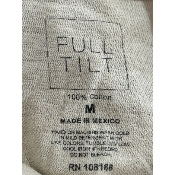 Full Tilt Women’s Medium The Great Outdoors Graphic Tee Shirt Tan Short Sleeve - Picture 3 of 3